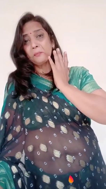 kruti Patel saree  vidi.
