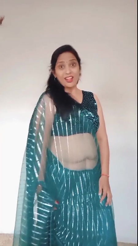 kruti Patel saree  vidi.