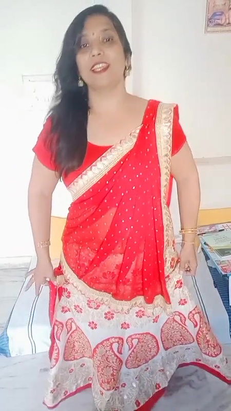 kruti Patel with duppatta wearin.