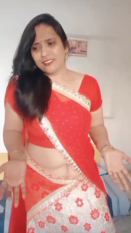 kruti Patel with duppatta wearin.