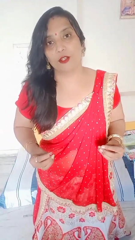 kruti Patel with duppatta wearin.