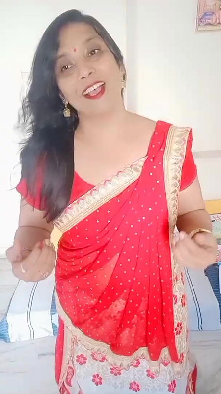 kruti Patel with duppatta wearin.