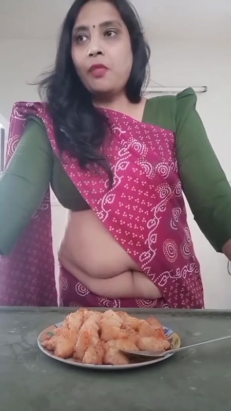 kruti Patel with hott idl.