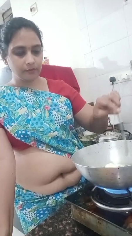 kruti Patel with hott spicy cheese paneer masal.