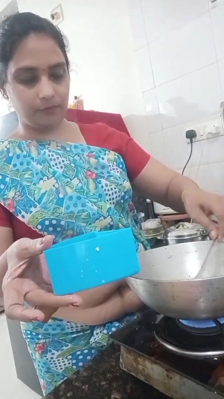 kruti Patel with hott spicy cheese paneer masal.