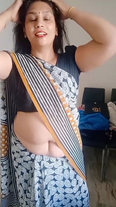 kruti Patel with hottt oil massag.