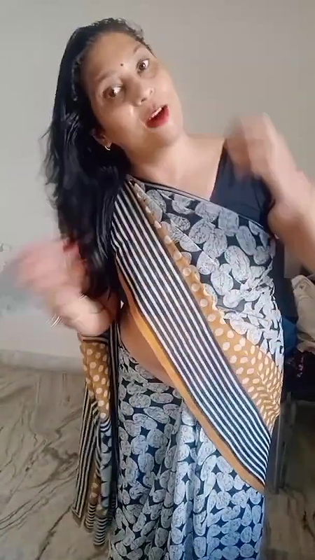 kruti Patel with hottt oil massag.