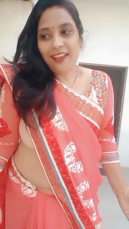 kruti Patel with hottt saree vidio.
