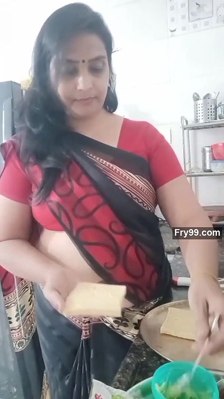 kruti Patel with veg cheese sandwic.