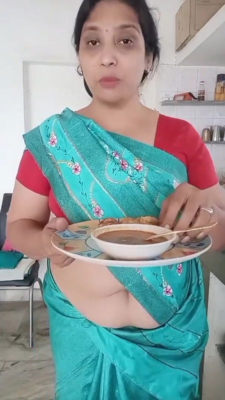 krutipatel with South Indian dis.