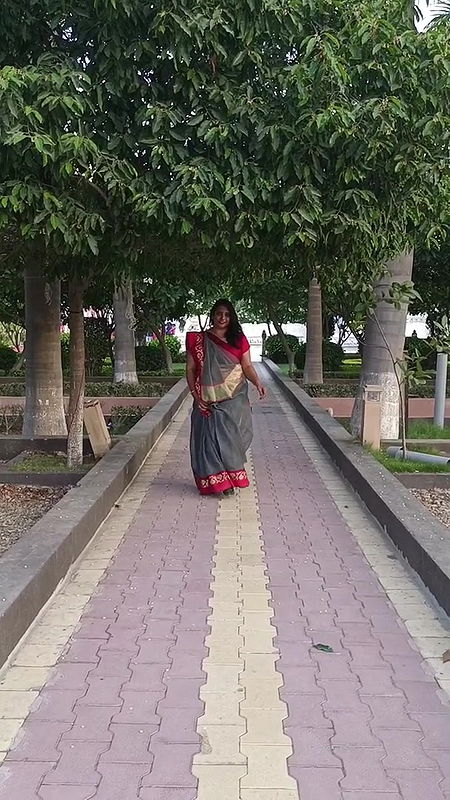 life me variation bhi jaruri he⧸me bhi aapne aap me variation la Rahi h.