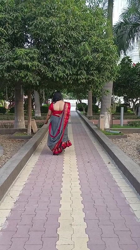 life me variation bhi jaruri he⧸me bhi aapne aap me variation la Rahi h.