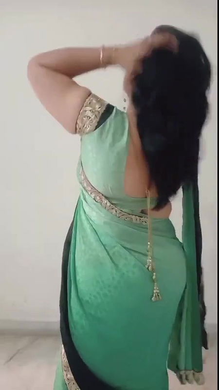 mujse jalne walo thoda aur ahesan krdo abhi maza ni aata thoda aur badnam kro???