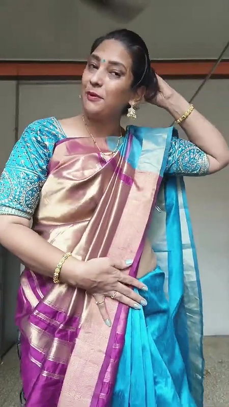 paryusan parv ke aathve  din ka look ⧸mene pahena golden saree kesi lg rhi hu？⧸31Augus.