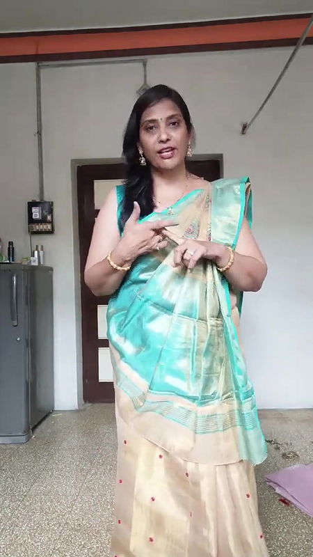 paryusan parv ke chhathe din ka look ⧸mene pahena golden saree kesi lg rhi hu？⧸30Augus.