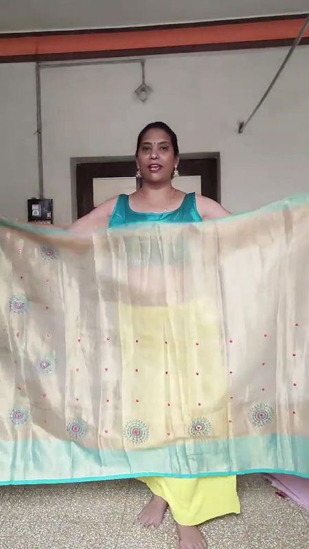 paryusan parv ke chhathe din ka look ⧸mene pahena golden saree kesi lg rhi hu？⧸30Augus.