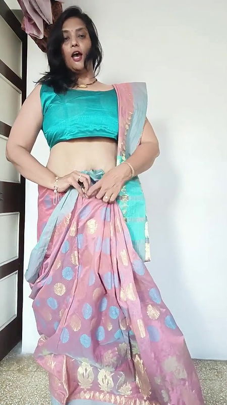 paryusan parv ke dusare din ka look ⧸mene pahena silk saree kesi lg rhi hu.