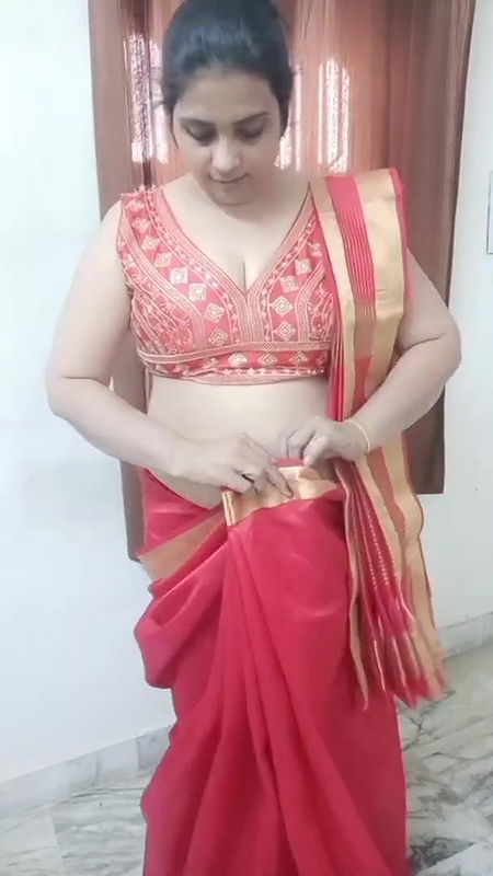 ?? Me kabhi dulhan hi ni bn Pai to dulhan ki tarh kese sajau apne aap ko??