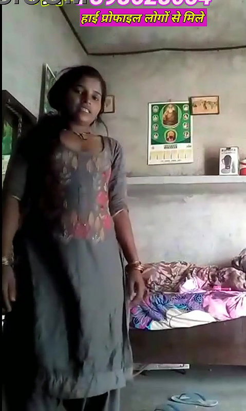 Bhabhi fucking at home with boyfriend in doggystyle