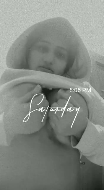 Desi Girl Pressing Boobs