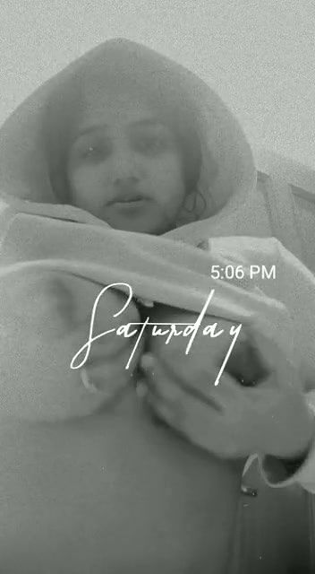 Desi Girl Pressing Boobs