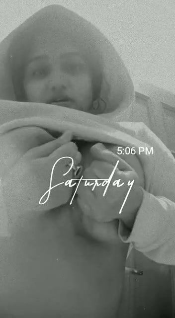 Desi Girl Pressing Boobs