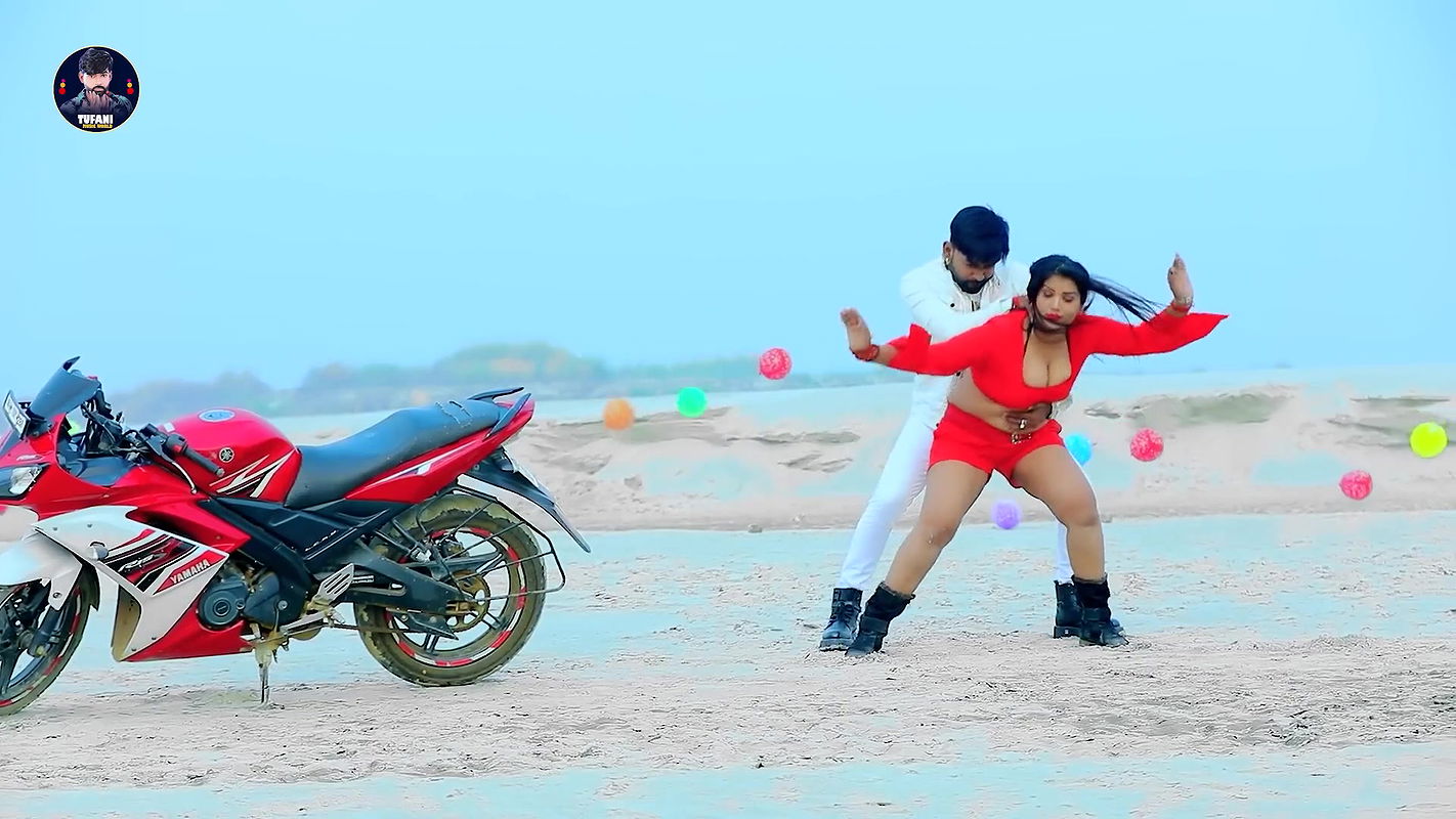 Hot – Busty girl’s boobs grabbed, kissed & pressed many times, navel kissed, cleavage