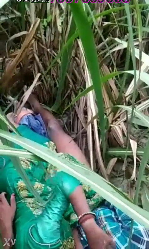 Indian girl sex in garden