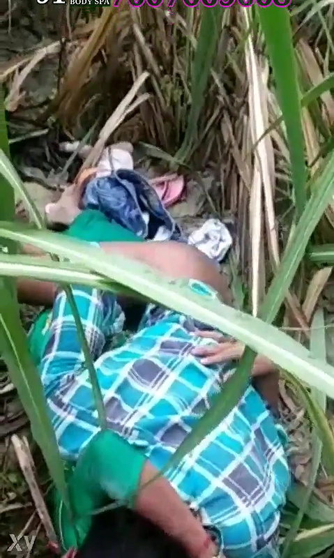 Indian girl sex in garden