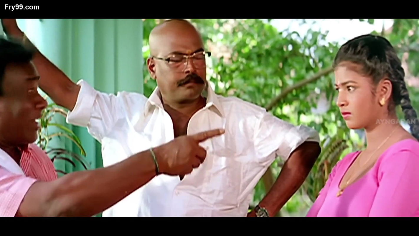 Big Boob Beautiful Girl and nipple show in wet dress – Swathi scenes compilation