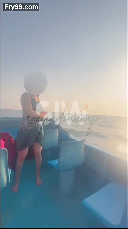 sexyindianwife Naked Boat Dare with Handjob to Boatman