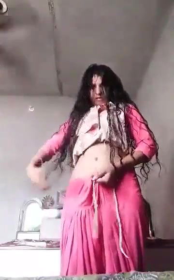 Desi Village Girl Shows her Ass and Pussy