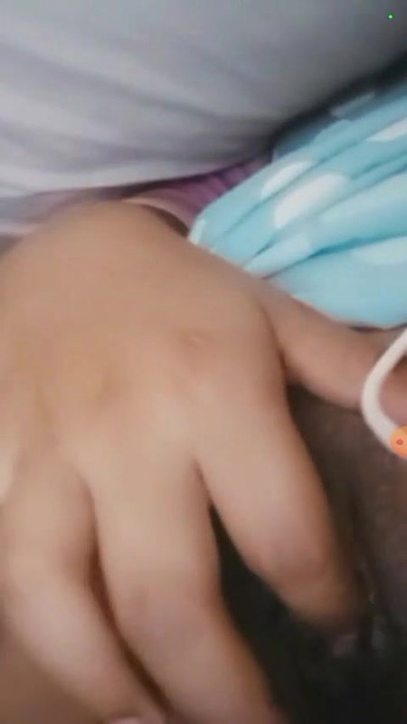 Desi Bhabhi Shows Boobs and Pussy On Vc