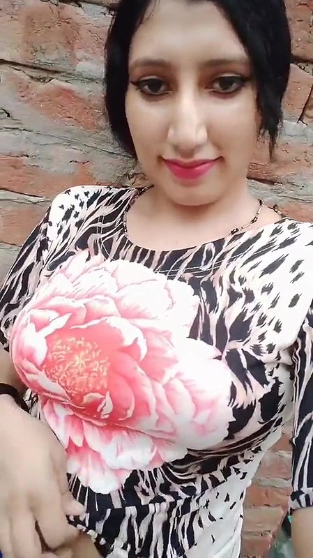 Hot girl boob video
