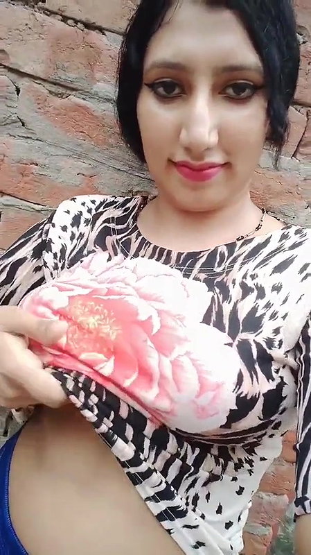 Hot girl boob video