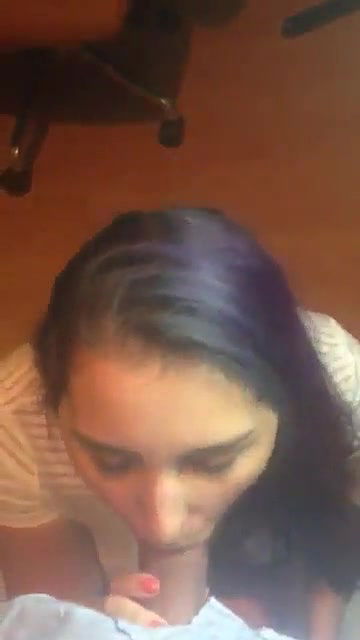 Very Beautiful Babe Quick Sucking Manager Dick in Office