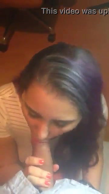 Very Beautiful Babe Quick Sucking Manager Dick in Office