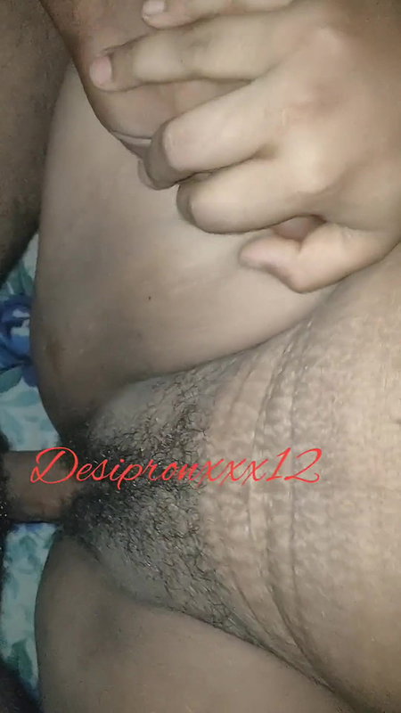 Bhabi na devar ka lond chusaa.