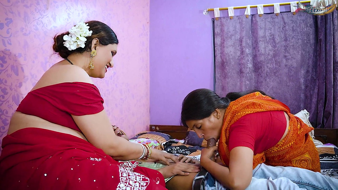 Desi Boy Hardcore Fuck with Lady Servent Infront of Step Mother