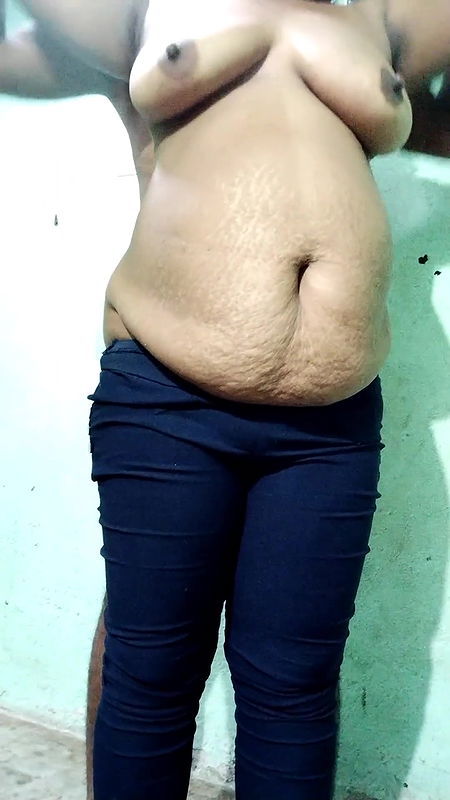 Delhi bhabi ki Hot boobs …bhabi ki gaand Masta hai.