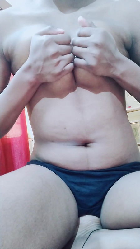 Desi bhabhii boobs massage itself.