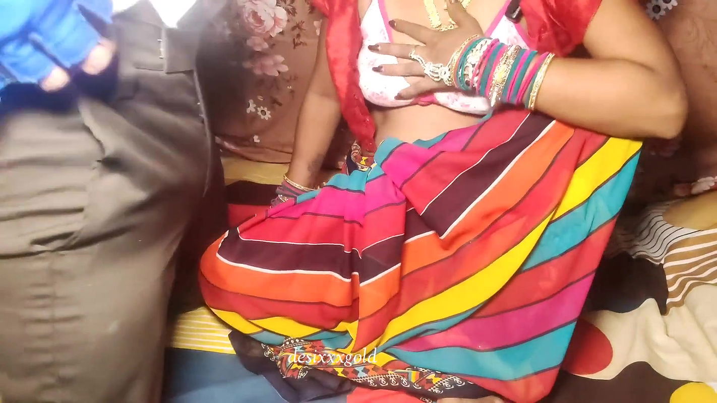 desi hot indian bhabhi red in saree best Hindi audio sex.