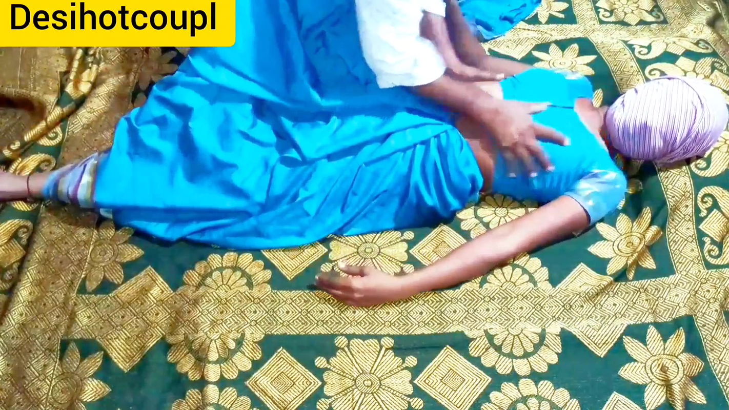 Desi Indian wife doggystyle fucking in a green sari.