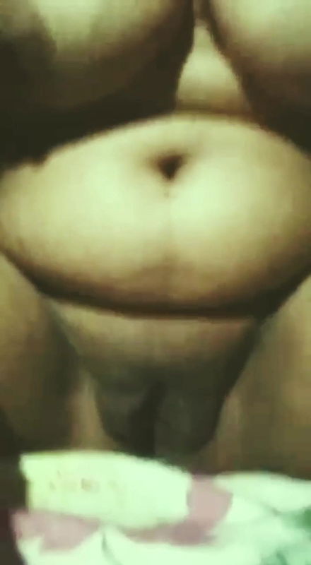 Desi indian wife seema show nude boobs and pussy in live chat.