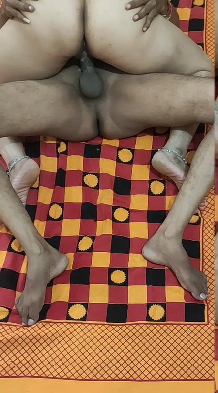 Desi kaamwali ki xhudai.