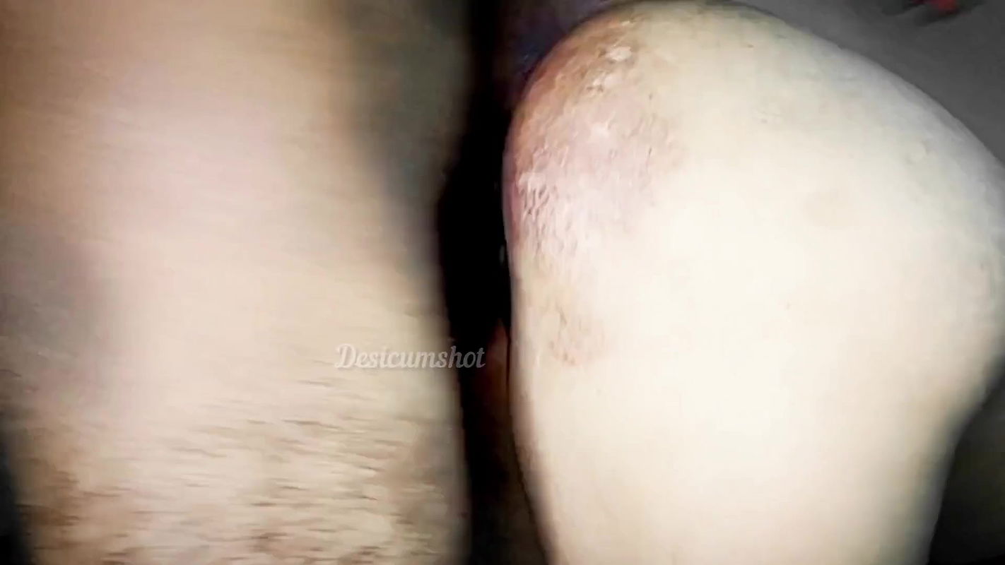 Desi Pushpa aunty ki choti bahan Rani ki hard chudayi ki doggy style. Chikh nikal gayi uski.Homemade sex video.