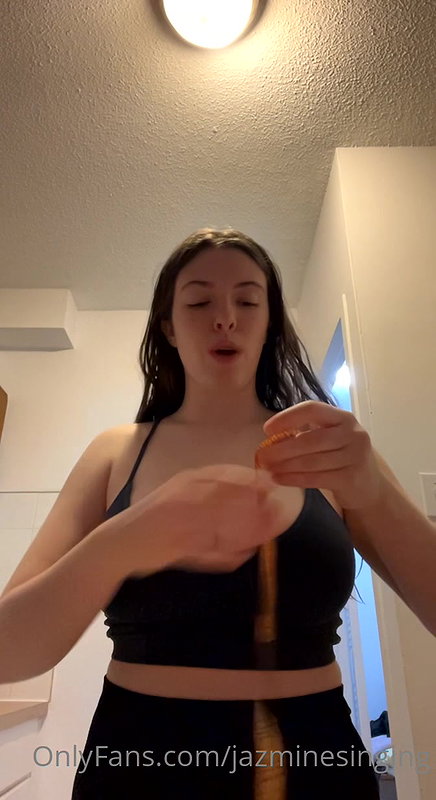 Jazmine Singing Onlyfans video collection – 285