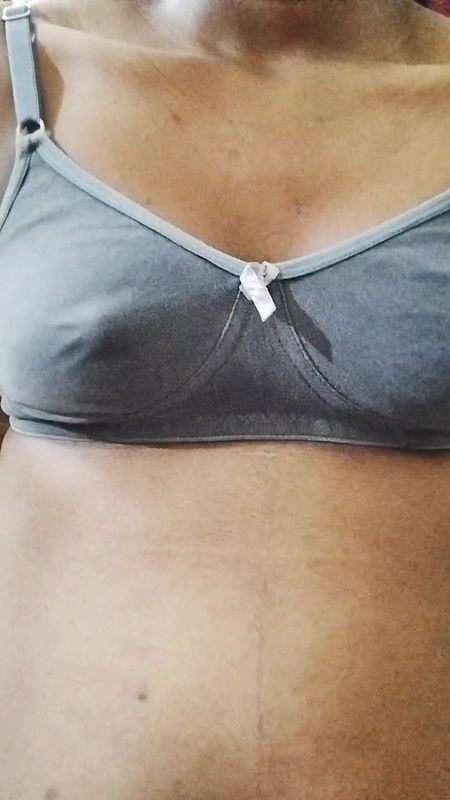 Ek Desi ladki ka video hua viral or gharwale ne dekhliya.