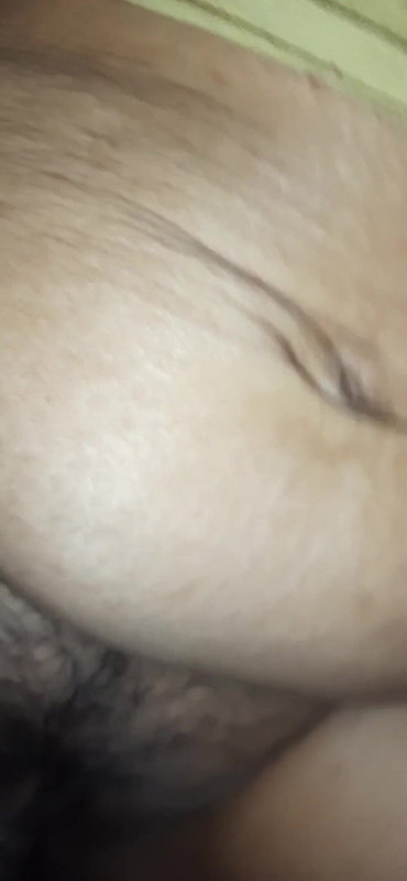 HOMEMADE MALLU WIFE ENJOYING ORGASM WHILE FINGERING AND FUCKING MADE ME WET.