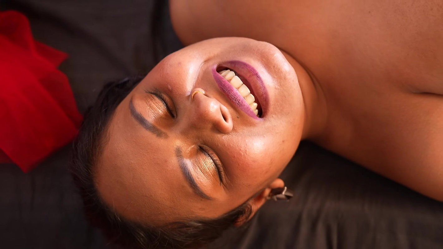 Hot indian desi Newly Married Bhabhi first suhagrat night in clear hindi audio